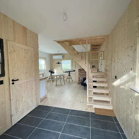 木屋 Astroturystyka Izeria Leśna